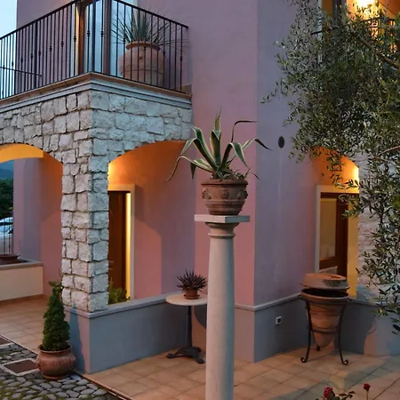 Aparthotel Residenza Le Due Torri Riva del Garda